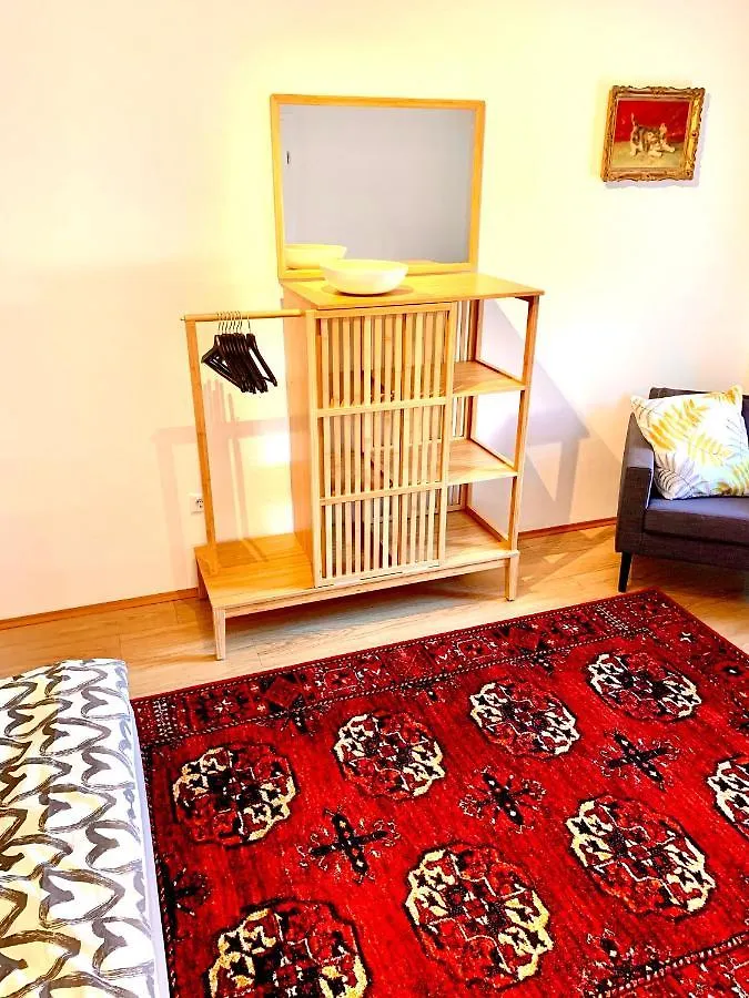 Elegant City Apartment - By Nahuen Suites Graz Austria