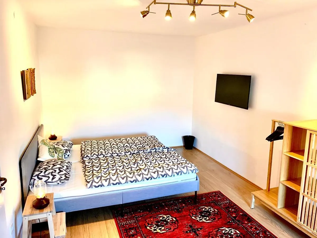 Elegant City Apartment - By Nahuen Suites Graz